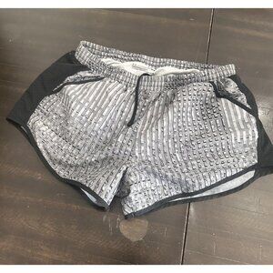 Women’s Gray Under Armour Shorts Large